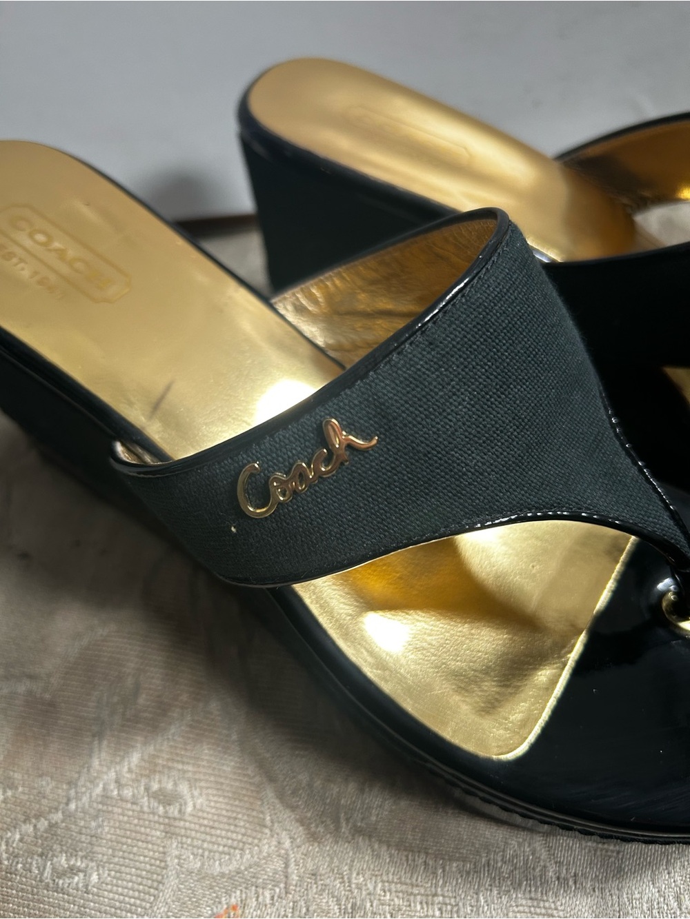 Coach Felicia Black Canvas Patent Wedge Thong Sandals Sz 8.5 new w/box - Picture 5 of 16